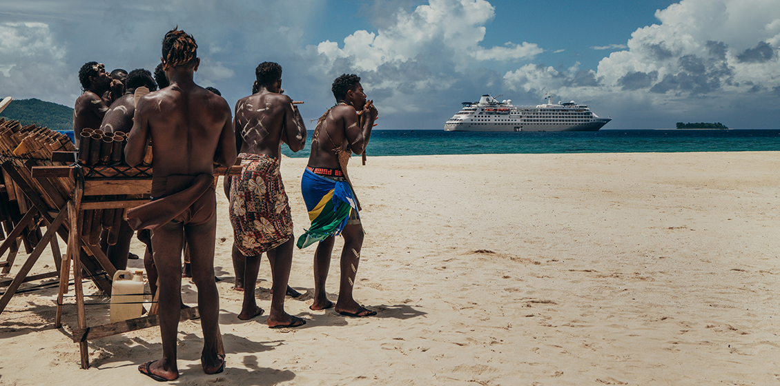 Silver Cloud embarks on South Pacific odyssey